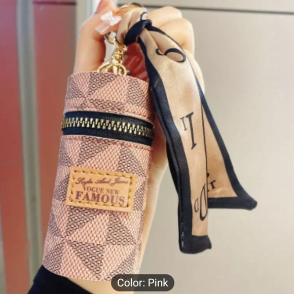 Lipstick Bag. - Picture 4 of 4